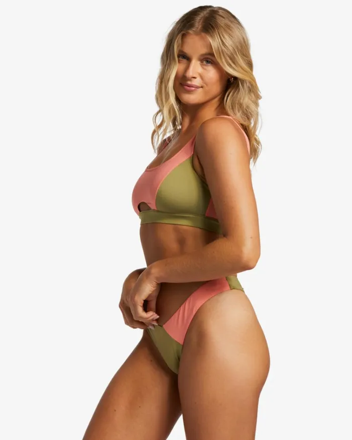 ADiv Full Tank UPF 50 Bikini Top Cedar Women Billabong Bikinis