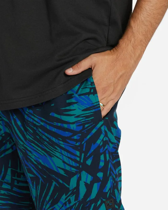 ADiv Surftrek Elastic Shorts 17034 Pacific Men Billabong Shorts