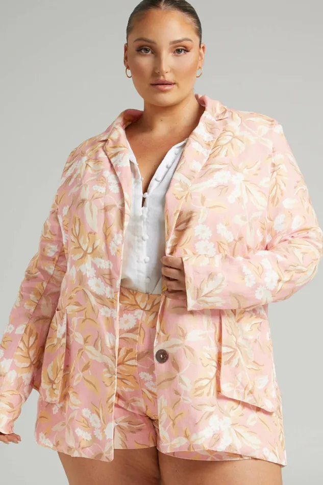 Amalie The Label 8211 Bay Linen Look Relaxed Button Front Blazer In Pink Floral Women Showpo Blazers