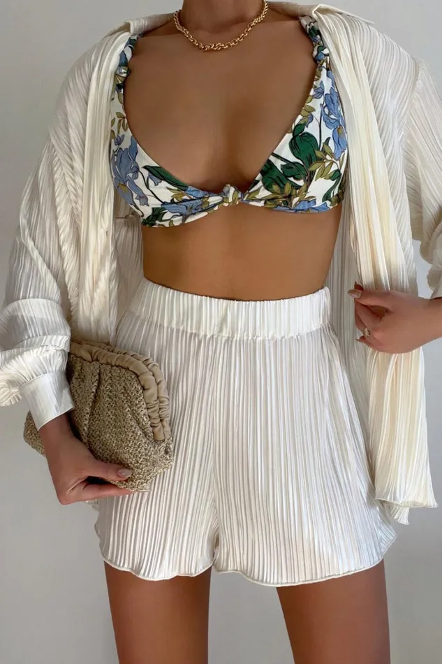 Archer Shorts 8211 High Waisted Plisse Shorts In Cream Women Showpo Shorts