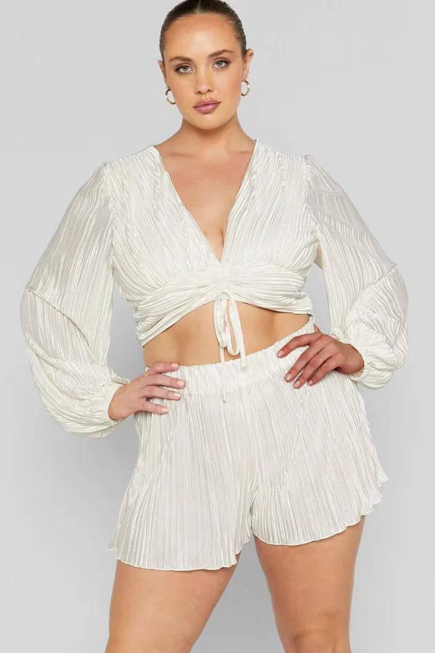 Archer Shorts 8211 High Waisted Plisse Shorts In Cream Women Showpo Shorts