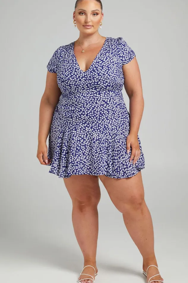 Bettina Mini Dress 8211 Short Sleeve Dress In Navy Women Showpo Curve Clothes