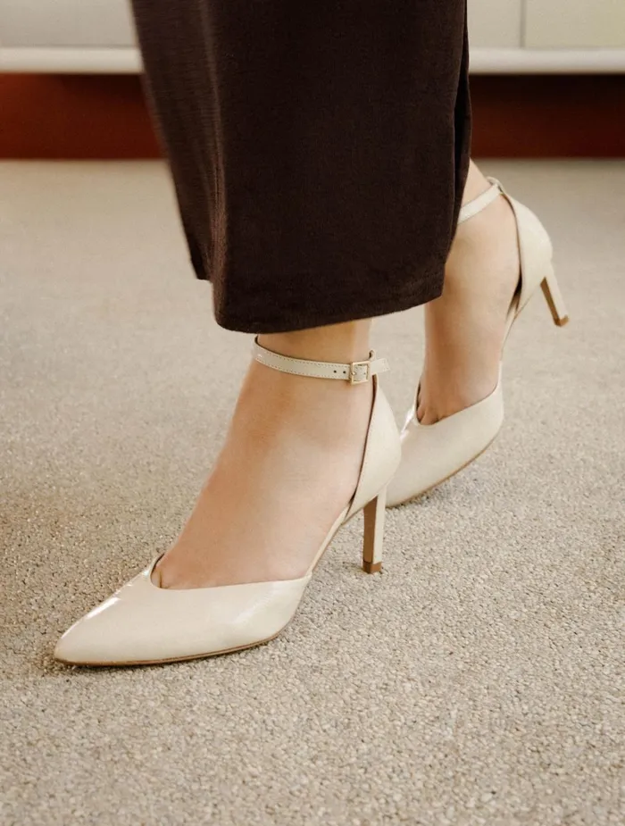 Bobbies Pumps and Mary Janes Heather Chantilly Cream 8211 Women