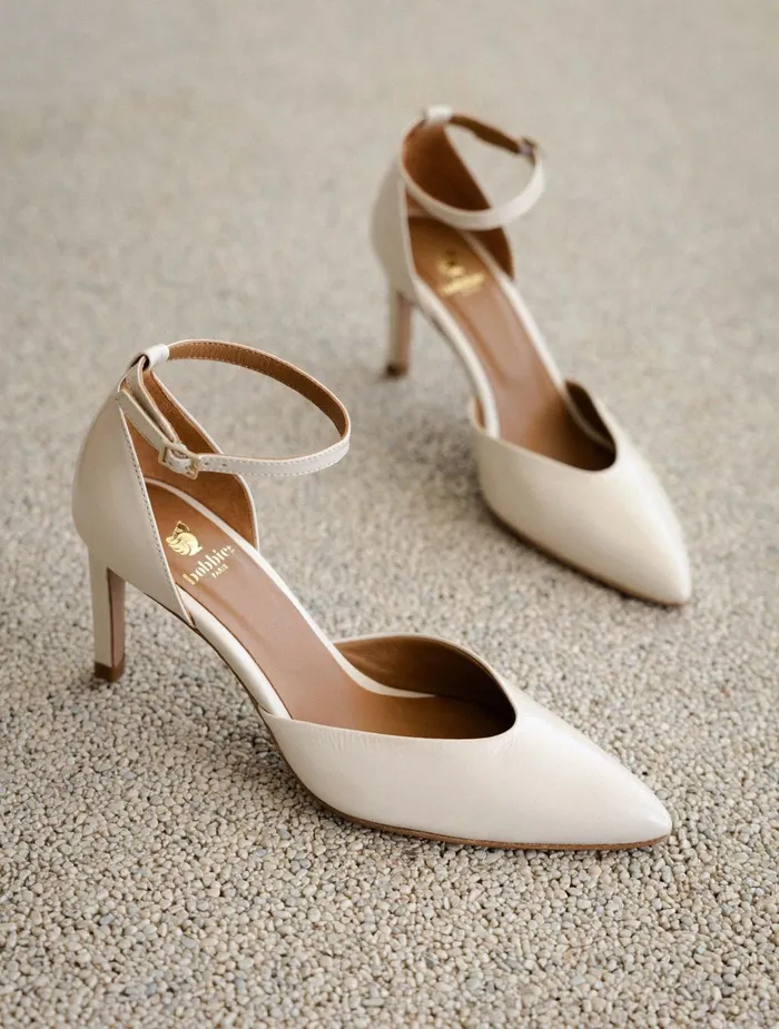 Bobbies Pumps and Mary Janes Heather Chantilly Cream 8211 Women