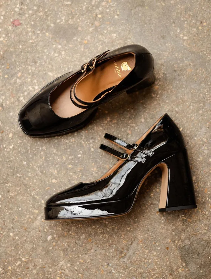 Bobbies Pumps and Mary Janes Louise Lacquered Black 8211 Women