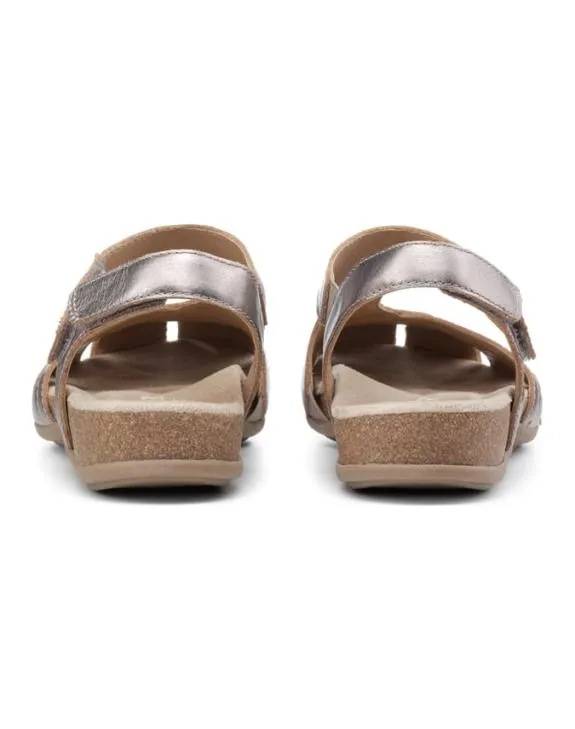Catskill Sandals Metallic Women Hotter Flat Sandals