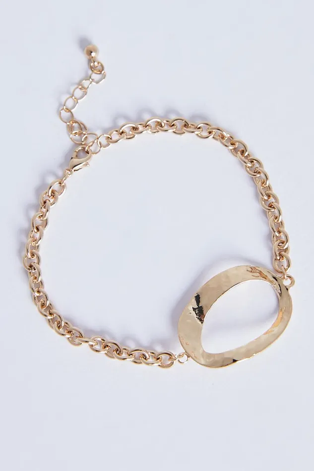 Dolores Bracelet 8211 Open Circle Shape Chain Bracelet In Gold Women Showpo Bracelets