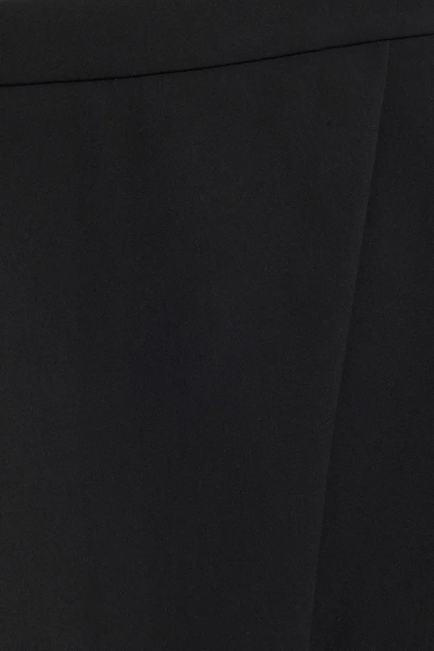 Dynamite Skirts and Skorts Women Peyton Asymmetric Skort Black