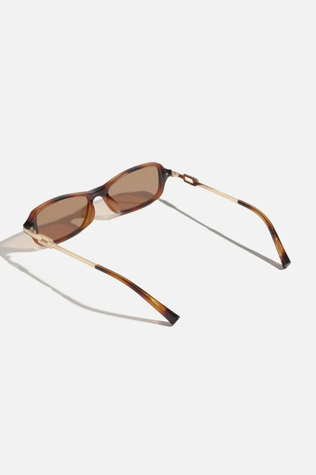 Dynamite Sunglasses Women Bamboozler Sunglasses Brown