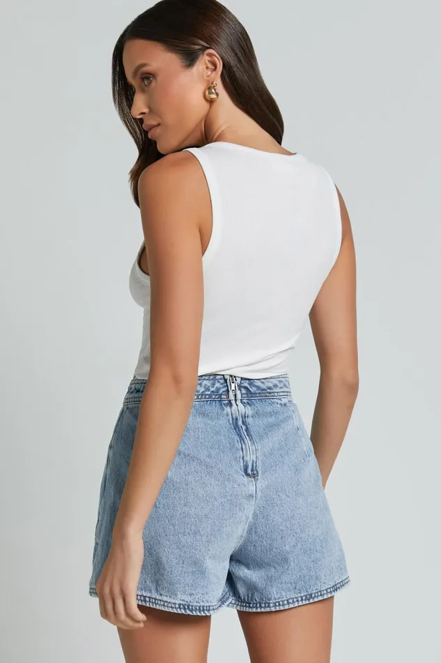 Harleigh Skort 8211 Pocket Detail Wrap Denim Skort In Light Blue Wash Women Showpo Denim