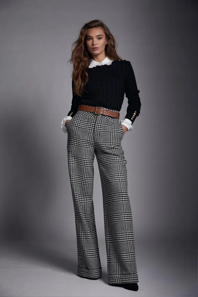 Holland Cooper Knitwear Women Seattle Cable Crew Knit Black Holland Cooper Knitwear Women Seattle Cable Crew Knit Black