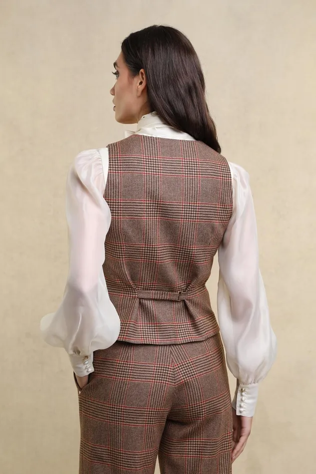 Holland Cooper Waistcoats Women Hampton Waistcoat Clarence Check Merlot Holland Cooper Waistcoats Women Hampton Waistcoat Clarence Check Merlot