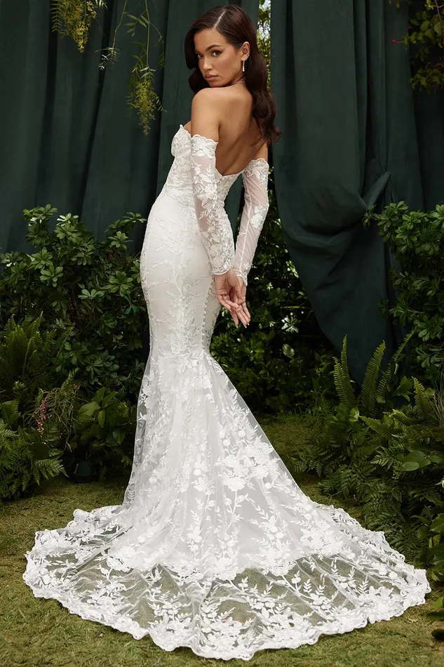 House Of CB IsabelleWhite Lace Long Sleeve Bridal Gown White Women Maxi Dresses