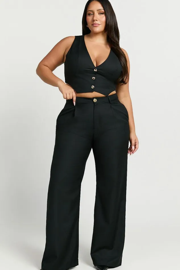 Izara Trousers 8211 Mid Rise Relaxed Straight Leg Tailored Trousers In Black Women Showpo Pants