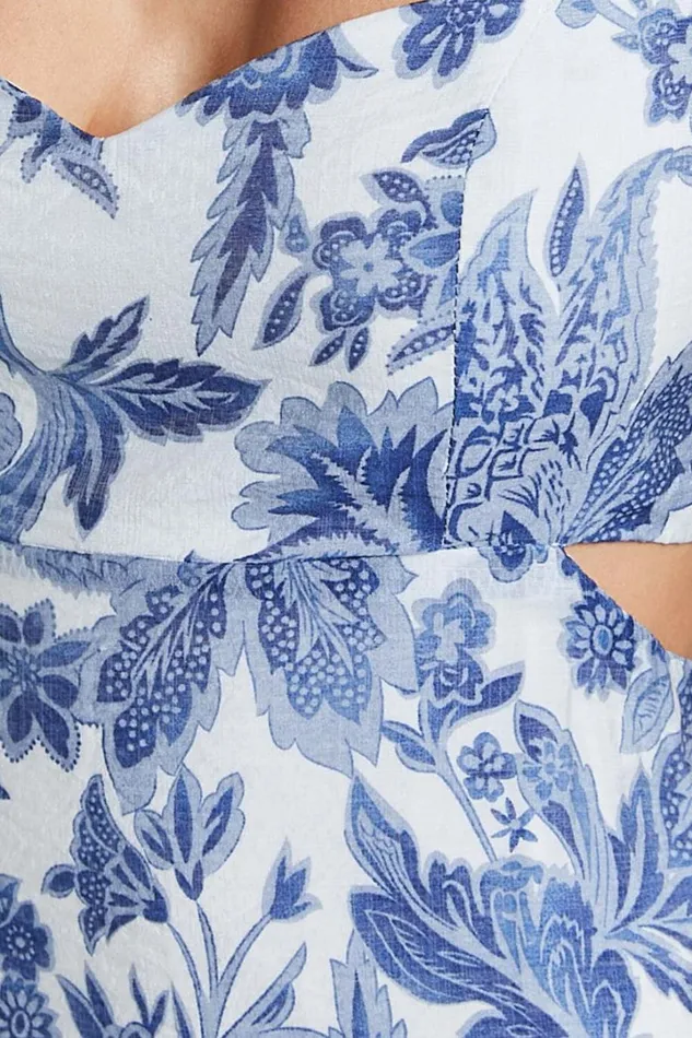 Jackleyn Midi Dress 8211 Sweetheart A Line Dress In Blue Floral Women Showpo Dresses