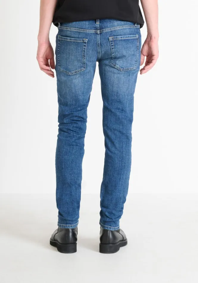 Jeans Men Antony Morato Ozzy Tapered Fit Iconic Jeans In Stretch Denim Light Blue Jeans Men Antony Morato Ozzy Tapered Fit Iconic Jeans In Stretch Denim Light Blue