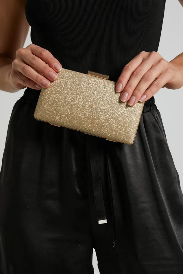 Kiara Glitter Clutch In Gold Women Showpo Bags