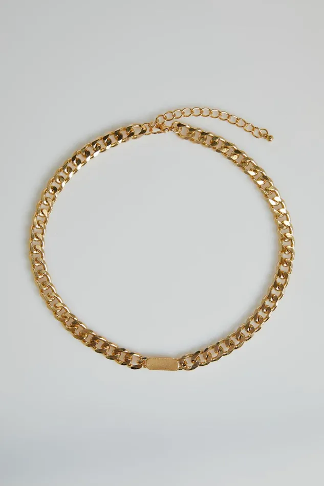 Lottie Necklace In Gold Women Showpo Necklaces
