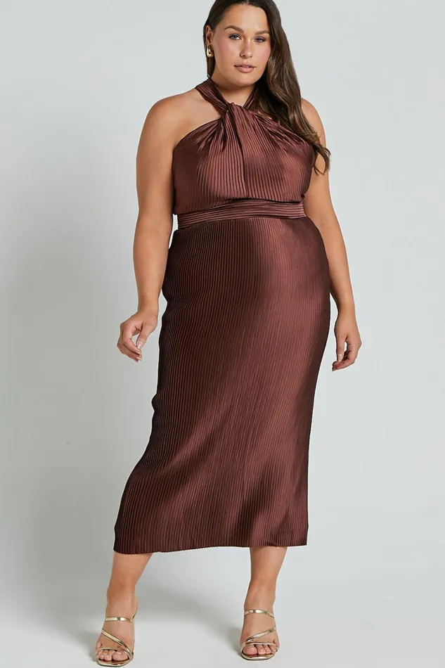 Marlette Midi Dress 8211 Pleated Open Back Halter Dress In Chocolate Women Showpo Curve Clothes