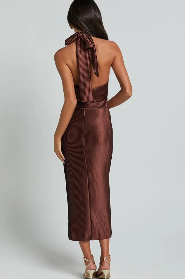 Marlette Midi Dress 8211 Pleated Open Back Halter Dress In Chocolate Women Showpo Curve Clothes