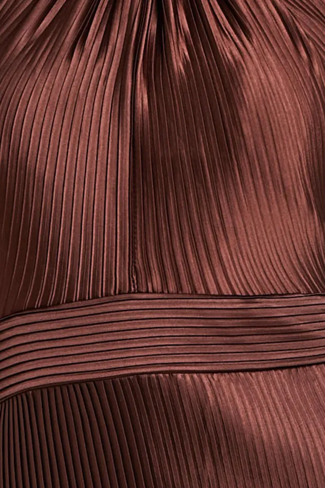 Marlette Midi Dress 8211 Pleated Open Back Halter Dress In Chocolate Women Showpo Curve Clothes