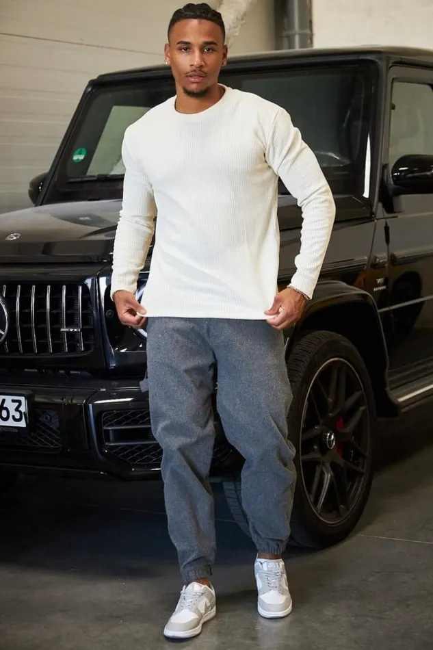 Men Pull Blanc Col Rond En Velours Ctel White Brentiny Paris Sweatshirts and Pullovers Men Pull Blanc Col Rond En Velours Ctel White Brentiny Paris Sweatshirts and Pullovers