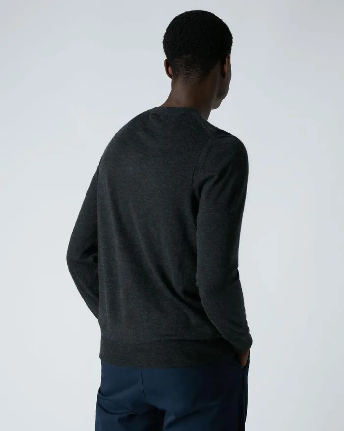 NPeal Jumpers Men Covent Fine Gauge Cashmere Round Neck Jumper Dark Charcoal Grey