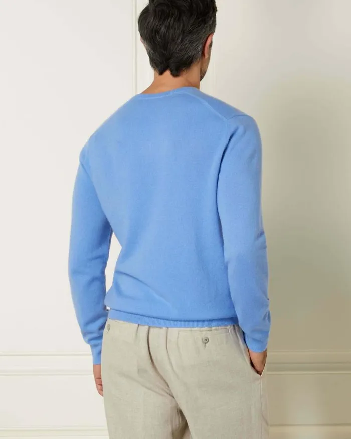 NPeal Jumpers Men The Burlington V Neck Cashmere Jumper Atlas Blue
