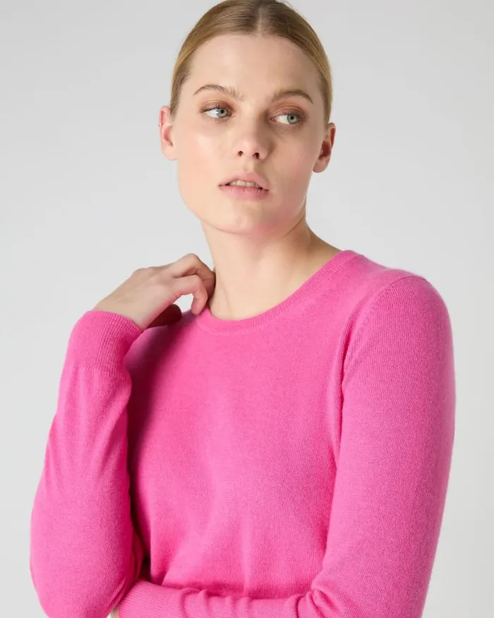 NPeal Jumpers Women Evie Classic Round Neck Cashmere Jumper Vibrant Pink
