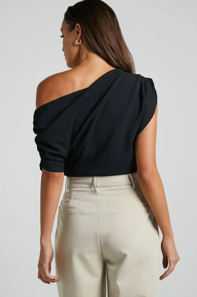 Nalfie Top 8211 Asymmetrical Top In Black Women Showpo Tops