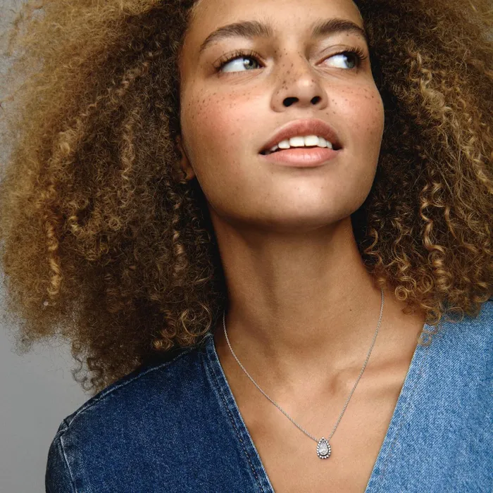 Pendant Necklaces Women Pandora Sparkling Pear Halo Collier Necklace