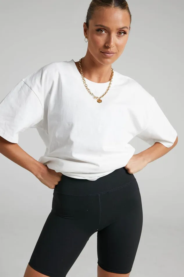 Prizza Top 8211 Longlinge Boyfriend Tee Top In White Women Showpo Basics