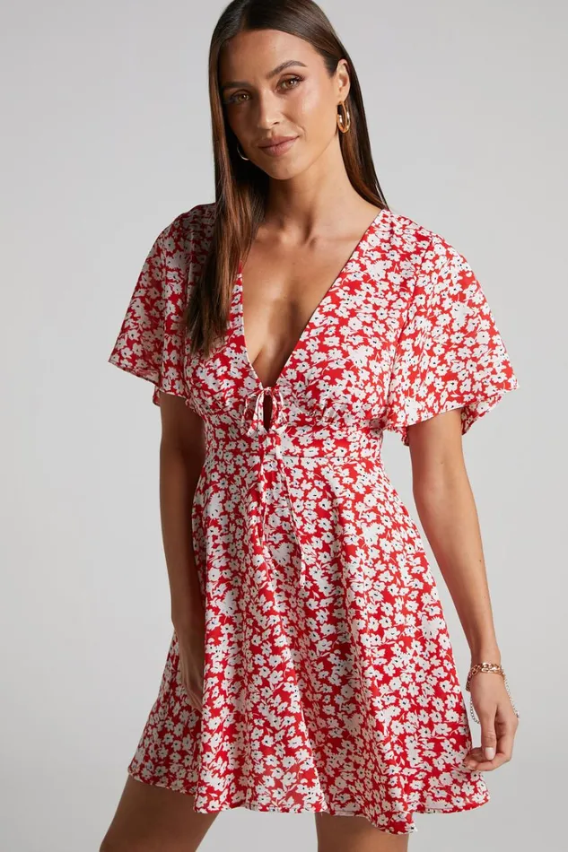 Rosario Mini Dress 8211 Flutter Sleeve V Neck Dress In Red Ditsy Floral Women Showpo Curve Clothes
