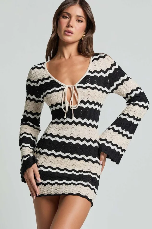 Seven Wonders 8211 Sofia Mini Dress In BlackCream Women Showpo Dresses