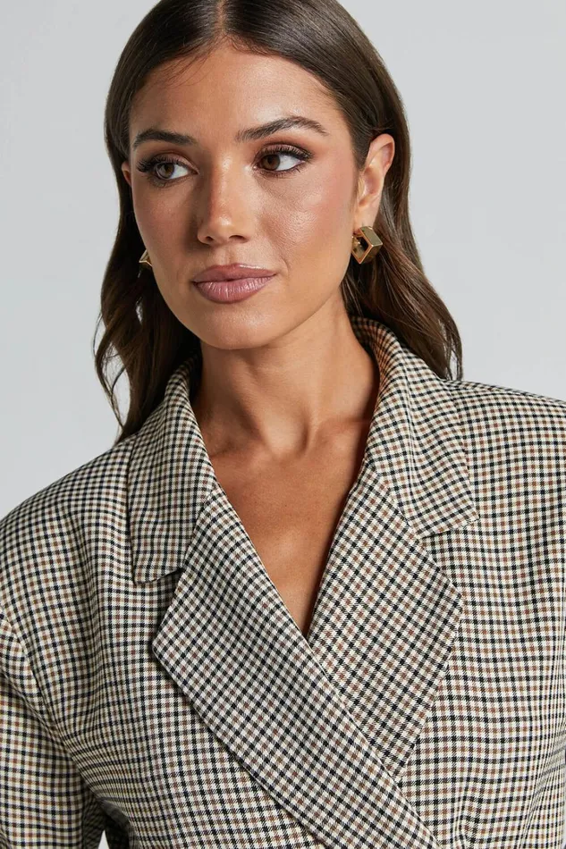 Sheela Hoop Earrings In Gold Women Showpo Earrings