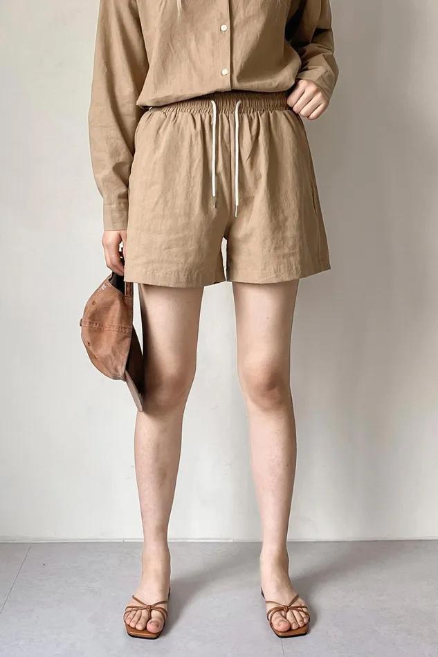 Storets Mia Linen Shorts Women Shorts Storets Mia Linen Shorts Women Shorts
