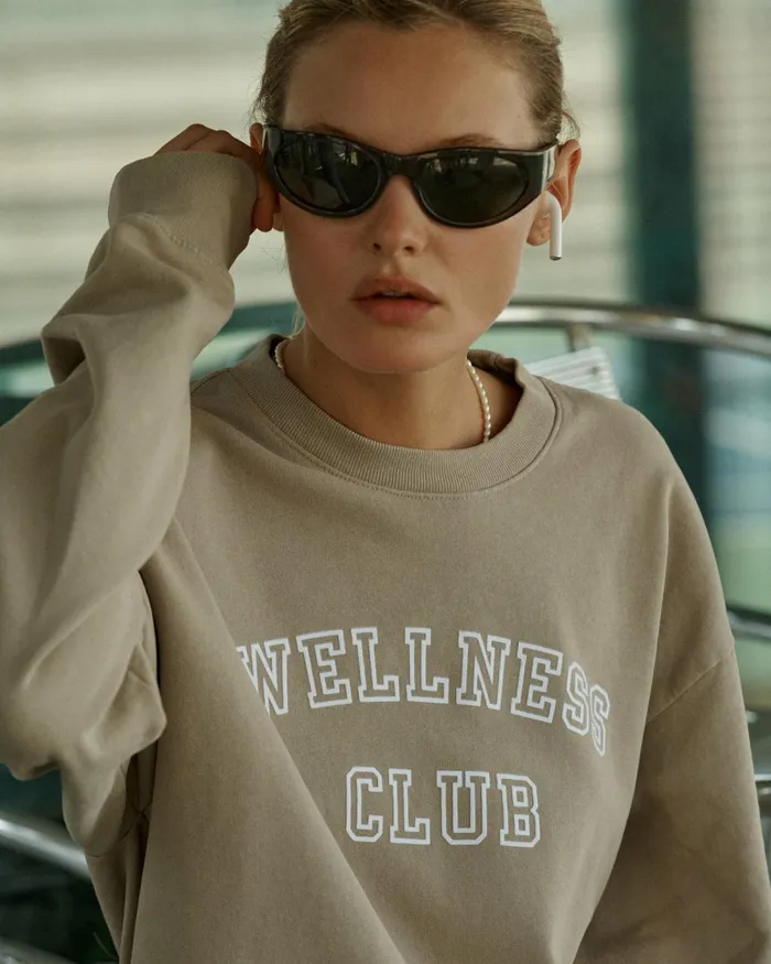 Sweatshirts Women Sporty and Rich Wellness Club Flocked Crewneck 8211 ElephantWhite