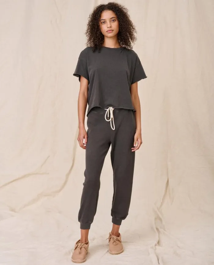 Tops Women039s The Great The Crop Tee Washed Black