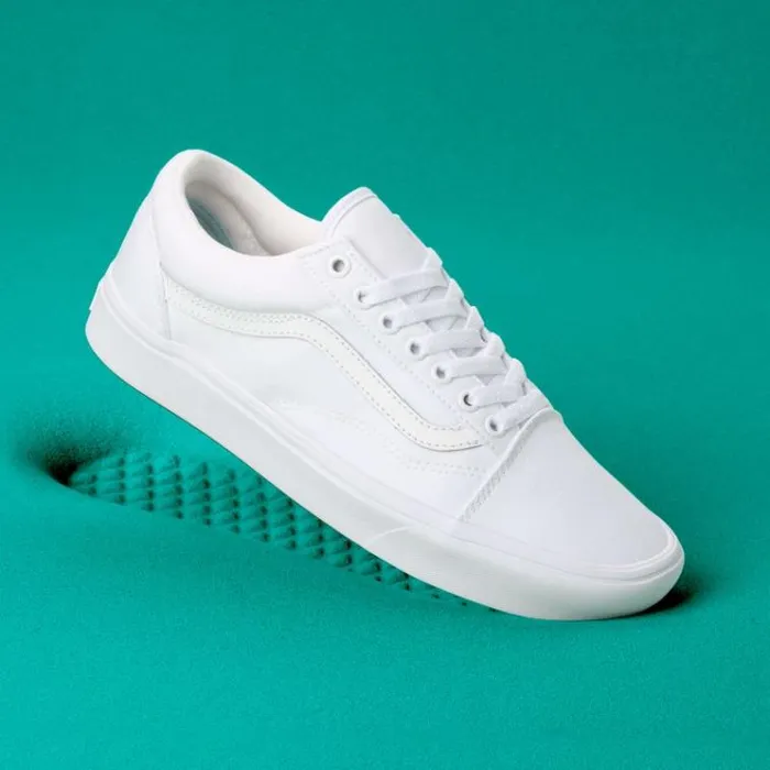 Vans ComfyCush Old Skool True WhiteTrue White Mens Classics Shoes