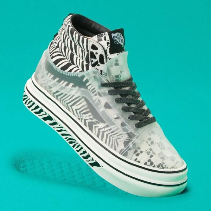 Vans Mixed Media Super ComfyCush Sk8Hi Skool MarshmallowBlack Womens Classics Shoes