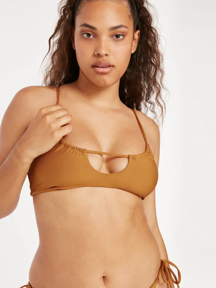 Volcom EcoTrue Swim Simply Seamless Scoop Bikini Top 8211 Bronze Bronze 8211 Womens