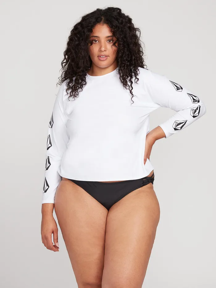 Volcom Rashguards Simply Core Long Sleeve UPF 50 Plus Size Rashguard 8211 White White 8211 Womens