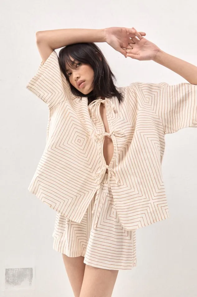 VRG GRL Naomi Linen Smock Top Juno Women Short Sleeve