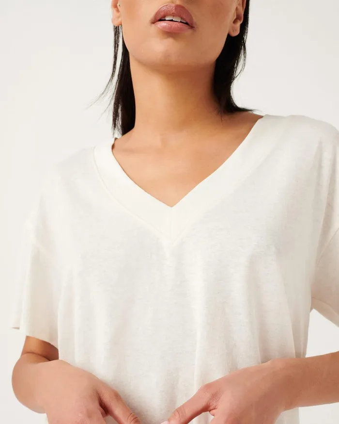 Women 7 For All Mankind Tops Oversized VNeck Tee In Optic White
