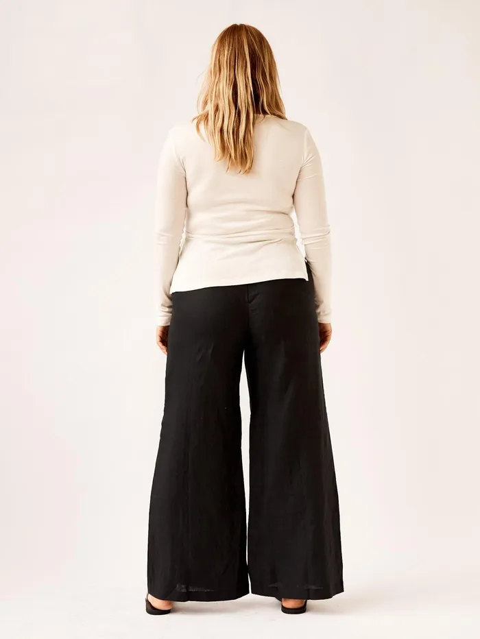 Women Arnsdorf 8211 Misty Wrap Top In White The UNDONE Tops