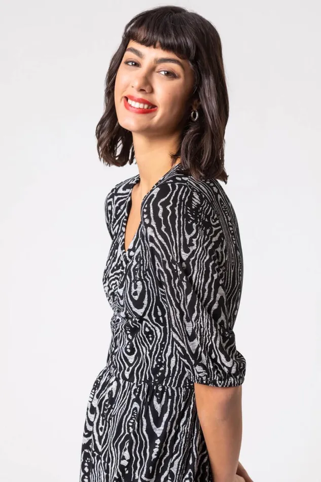 Women Black Animal Print Tiered Ruched Detail Dress Roman Dresses