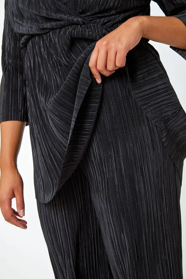 Women Black Curve Plisse Elastic Waist Wide Leg Trousers Roman Trousers