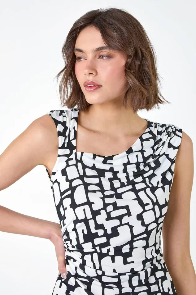 Women Black Geometric Asymmetric Neck Stretch Top Roman Tops