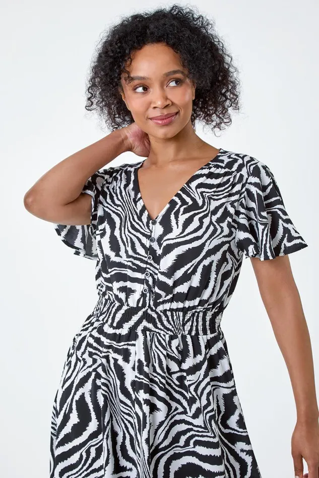 Women Black Petite Animal Print Shirred Midi Dress Roman Dresses