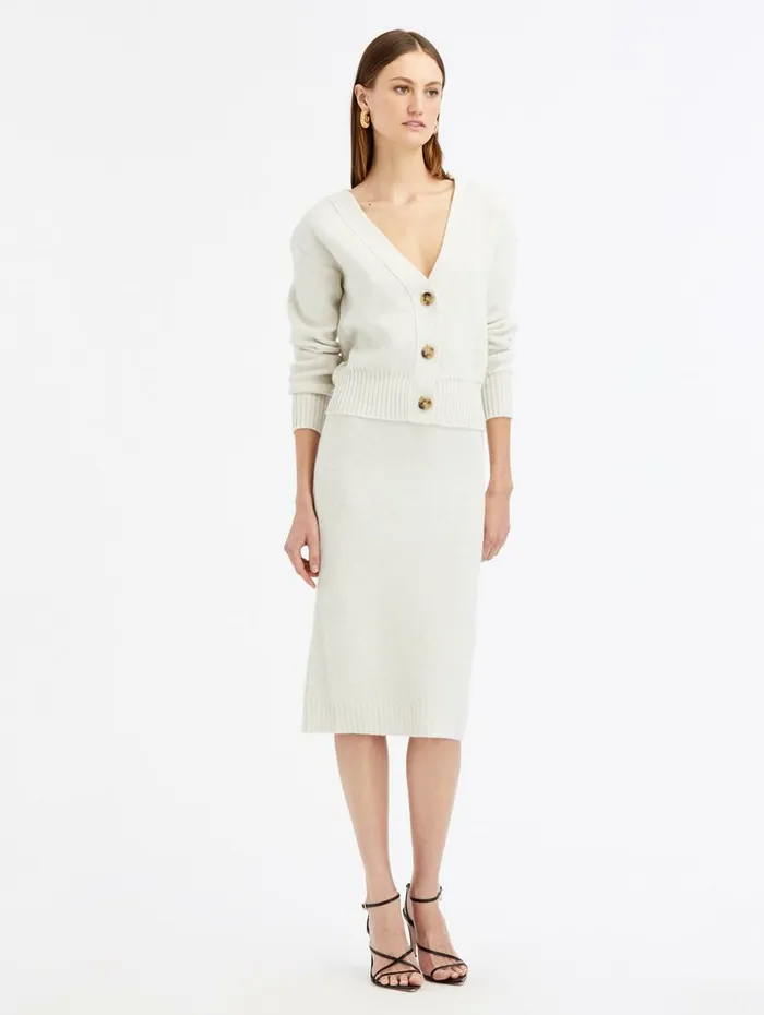 Women Blouses and Knits Oscar De La Renta Cashmere Boxy Cardigan Ivory Women Blouses and Knits Oscar De La Renta Cashmere Boxy Cardigan Ivory